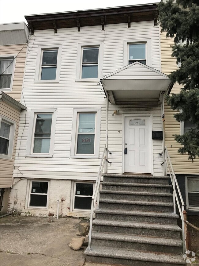 Building Photo - 65 Palisade Ave