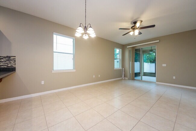 Foto del edificio - 7424 Azalea Cove Cir
