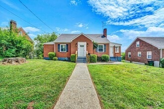 Building Photo - 5333 Thornrose Rd