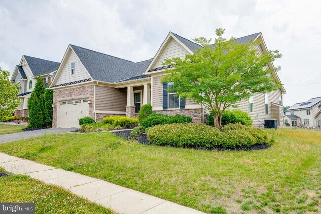 Building Photo - 7567 Arundel Woods Dr