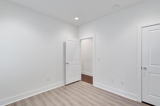 Foto del edificio - 1006 Muse Ln