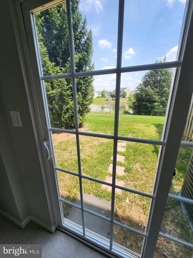 Foto del edificio - 9211 Cascade Falls Dr