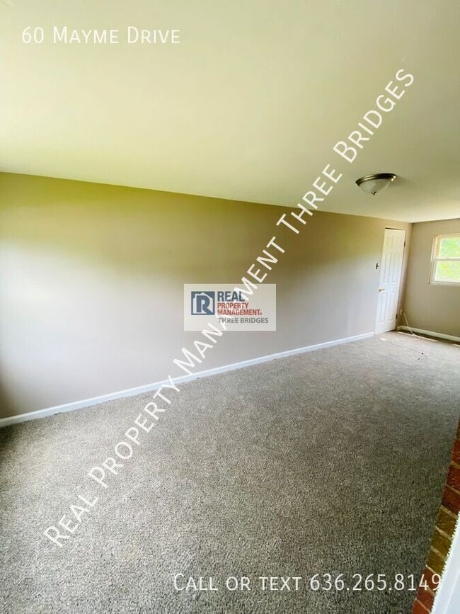 Building Photo - 60 Mayme Dr