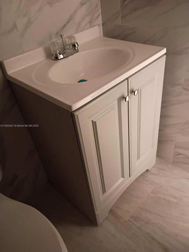 Foto del edificio - 3210 NW 22nd Ave