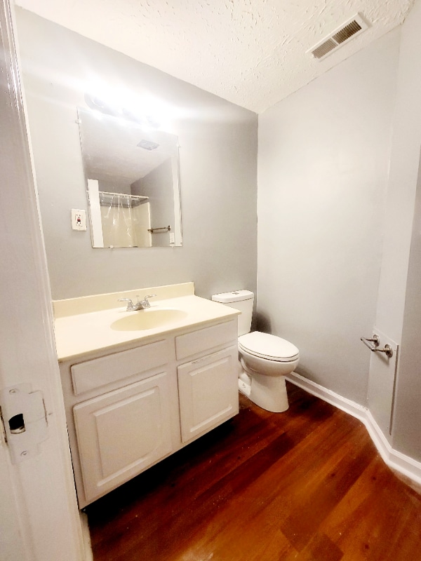 Photo - 2257 Benninghofen Ave (Hamilton, OH) Apartment