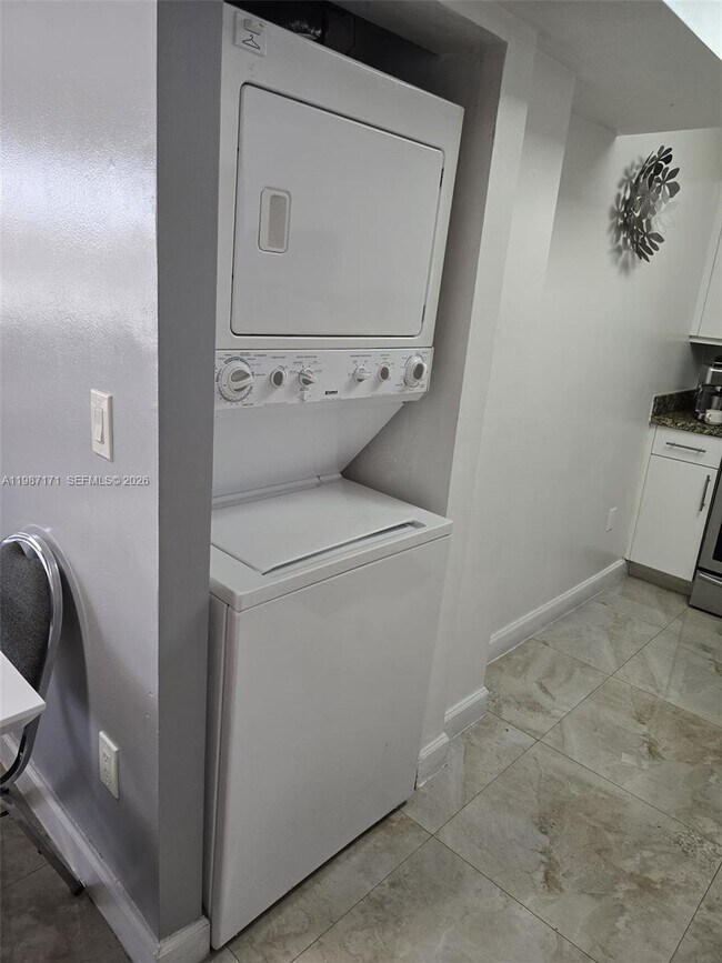 Building Photo - 8261 NW 8th St