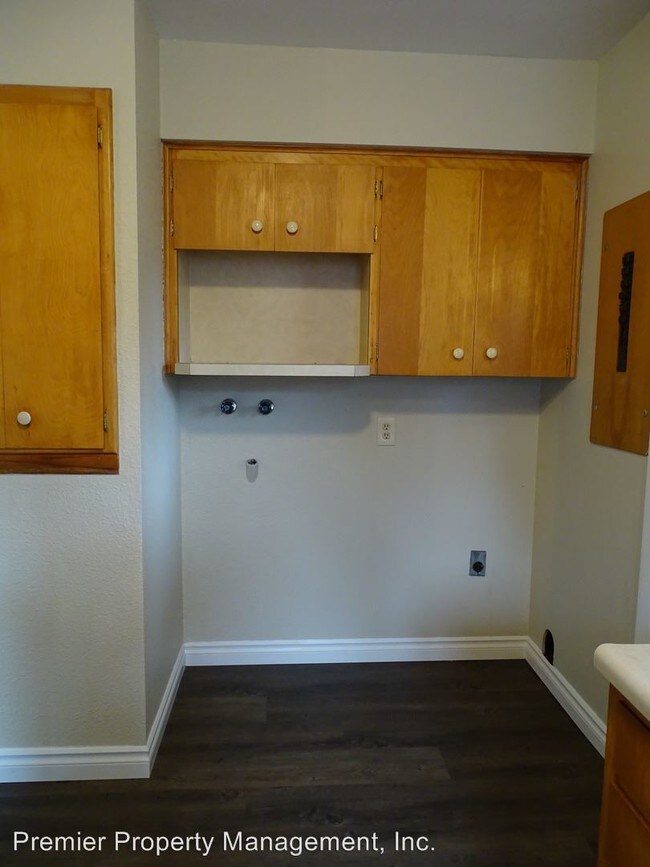 Foto del edificio - 1604 Winchell Ave