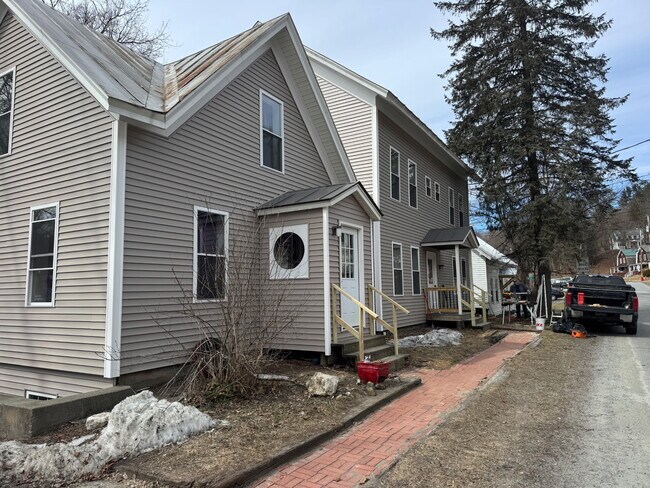 Building Photo - 53 N Main St