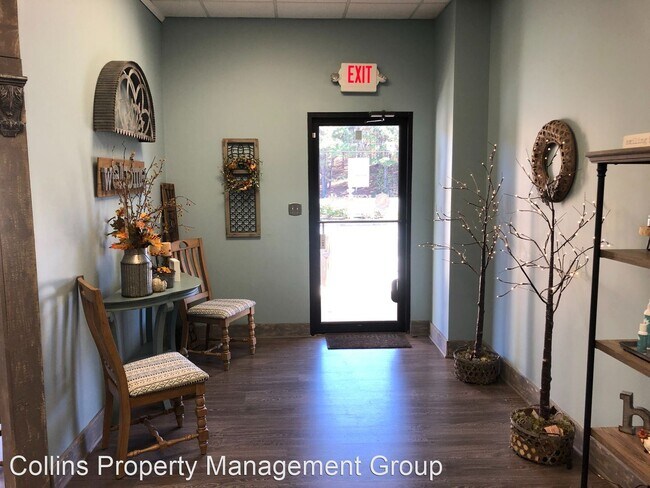 Foto del edificio - 2 br, 1 bath House - 3560 McEver Road Suite C