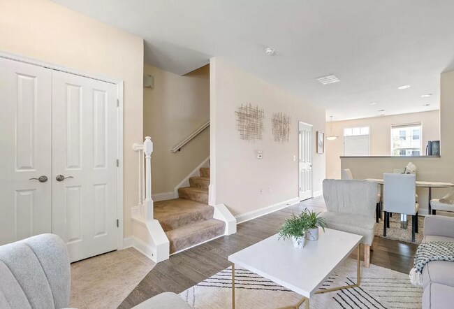 Building Photo - 3501 Cassell Pl NE