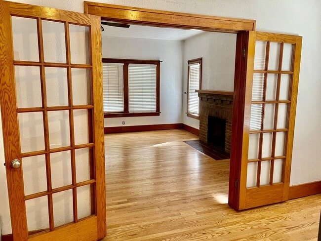 Foto del edificio - 1861 11th Ave