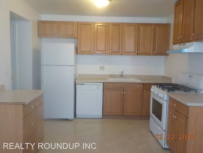 Building Photo - 7837 Shrader Cir