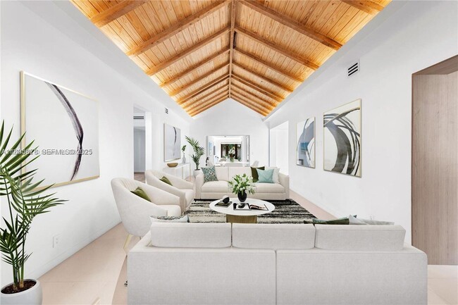 Building Photo - 120 NE 49th St