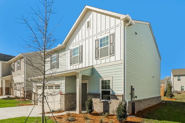 Foto del edificio - 7615 Saffron Ave