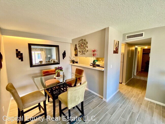 Foto del edificio - 2 br, 2 bath House - 911 W. Oak Ridge Rd