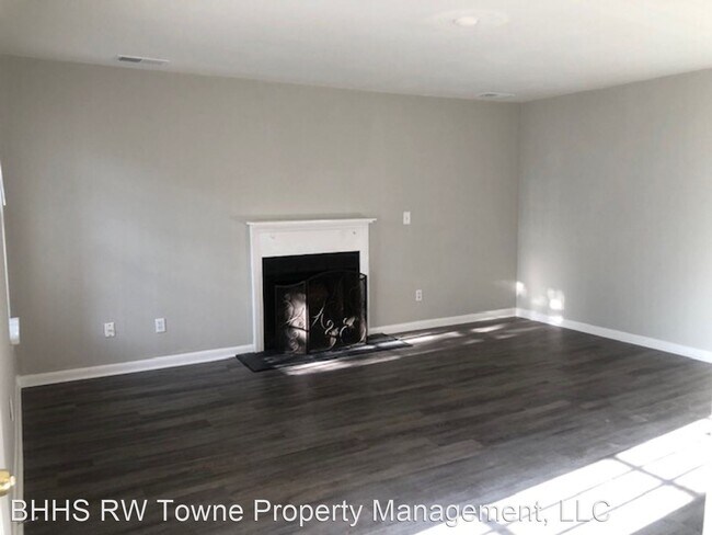 Foto del edificio - 2 br, 2 bath House - 1805 Chantilly Ct #103