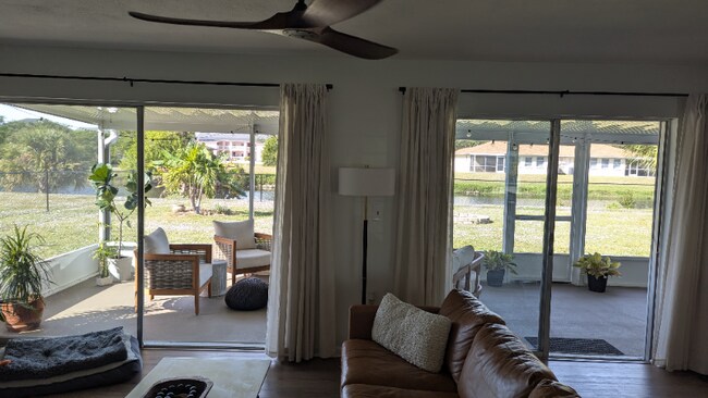 Foto del edificio - 173 Rotonda Cir