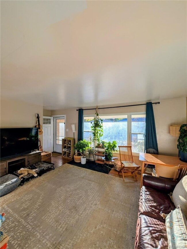 Building Photo - Long Realty & Property Management - 4 Bedr...