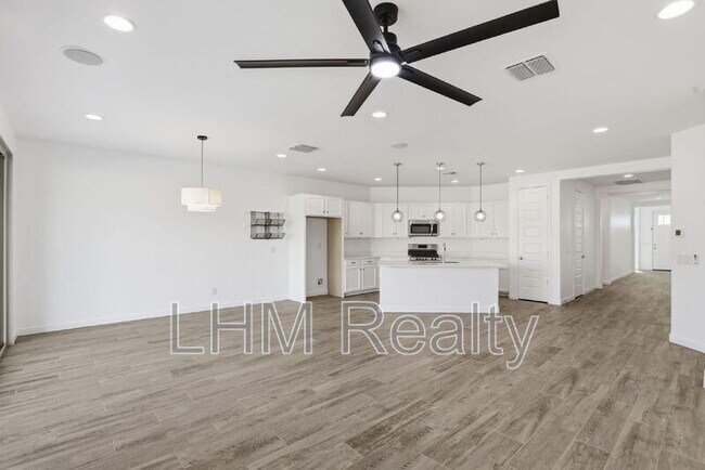 Foto del edificio - 12364 E Ballentine Rd