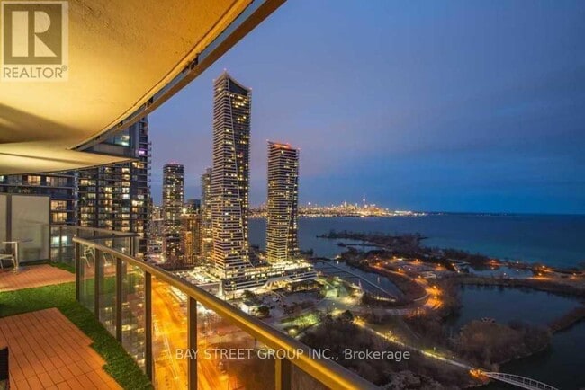 Building Photo - 2230 Lake Shore Blvd W