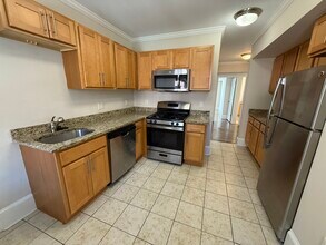 Building Photo - 20 Short St