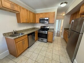 Building Photo - 20 Short St