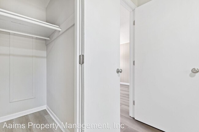 Building Photo - 1 br, 1 bath House - 4949 Fieldcrest Dr