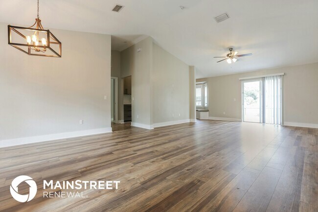 Foto del edificio - 4168 Merriam Ln