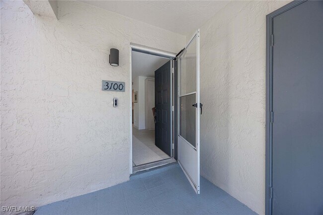 Building Photo - 3100 Kings Lake Blvd