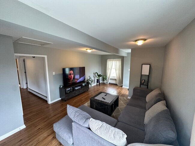 Foto del edificio - 4210 N Moody Ave