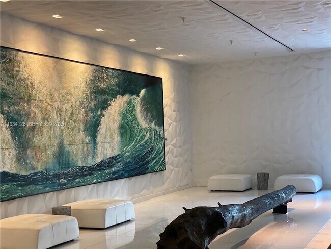 Foto del edificio - 1300 S Miami Ave