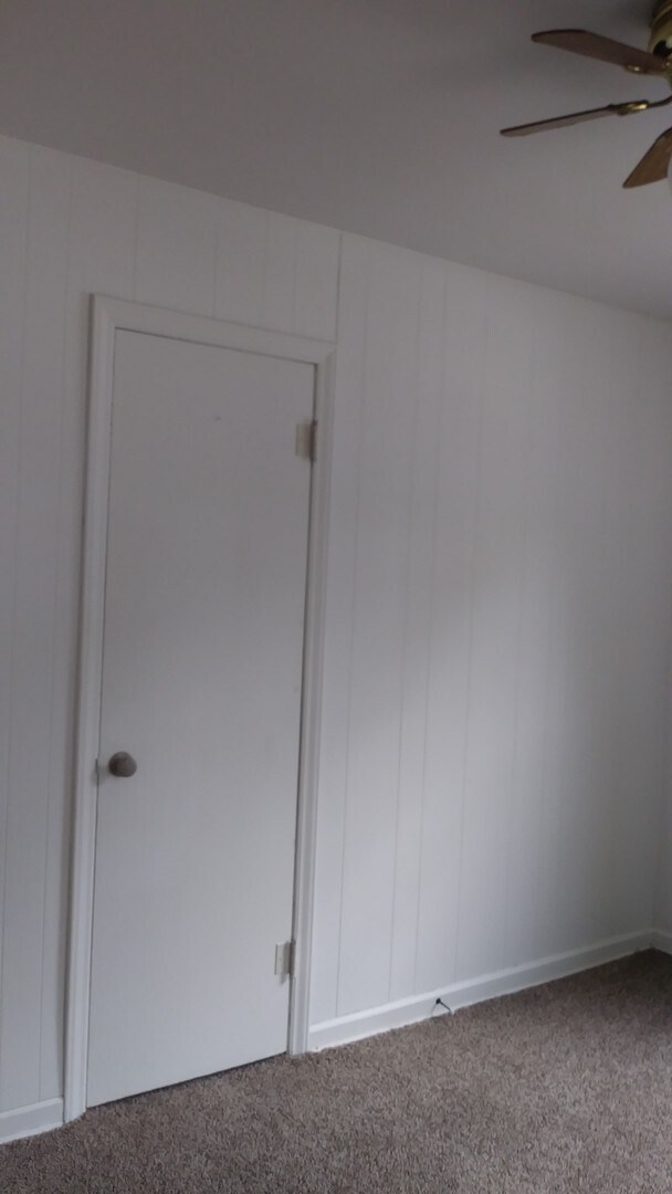 Foto del edificio - 2 bed 1 bath with garage