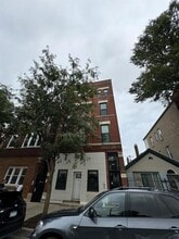 Building Photo - 1722 W 21st St