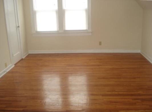 Building Photo - 2612 Hillcrest Ter