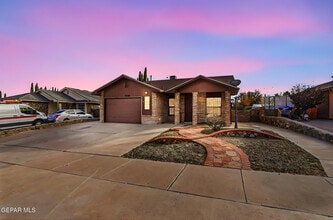 Building Photo - 12528 Martin Bauman Dr