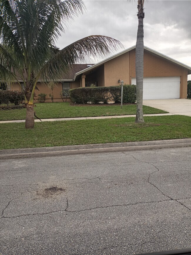 Foto del edificio - 2482 SE Drayton Rd