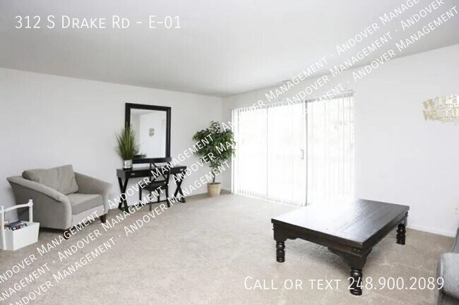 Foto del edificio - 312 S Drake Rd