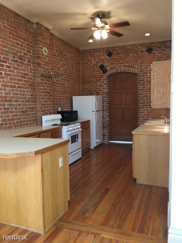 Primary Photo - Studio, 1 bath Apartment - 216 1/2 1st Street