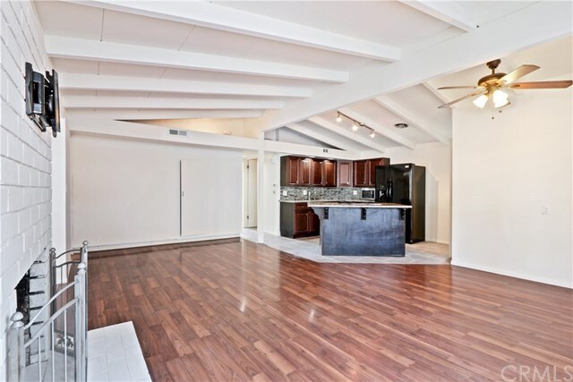 Building Photo - 3066 N Studebaker Rd