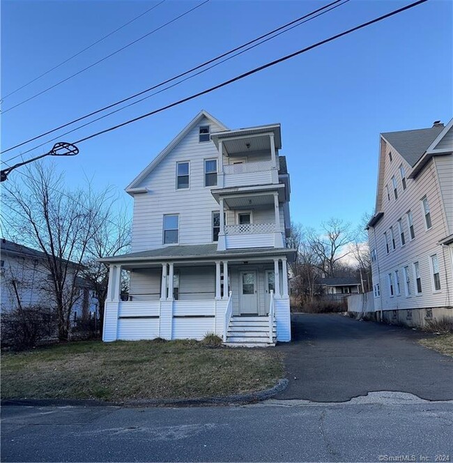 Building Photo - 17 Munson Ave