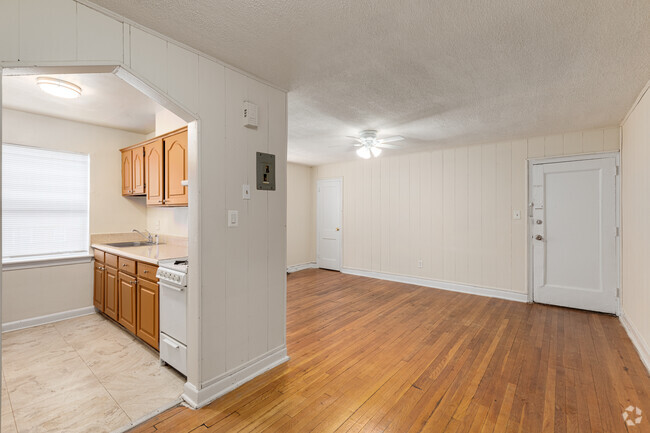 1BR, 1BA - The Danbury Apartments