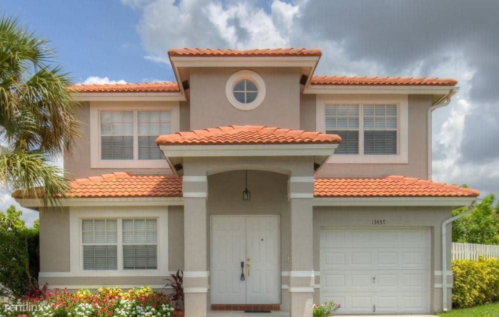 Foto principal - 4 br, 2 bath House - 13457 NW 5th Ct