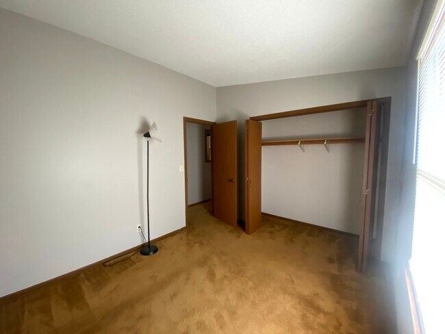 Foto del edificio - 1826 Kerrybrook Ct