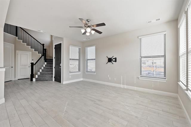 Foto del edificio - 521 Hutchinson Ln