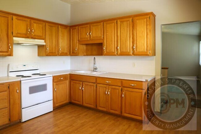 Foto del edificio - 8307 S 38th St