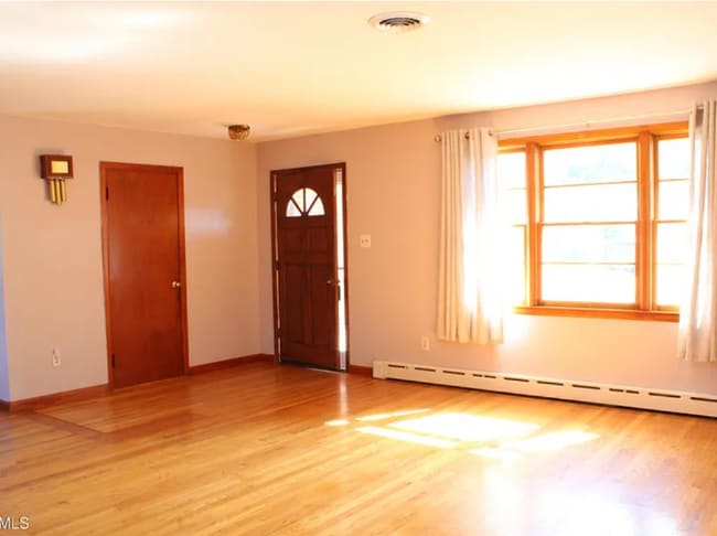 Building Photo - 1 Williams Terrace