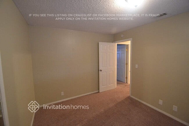 Building Photo - 402 Springvalley Dr