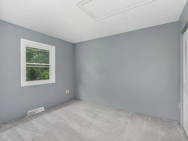 Foto del edificio - This charming house offers a cozy and comfortable living space.