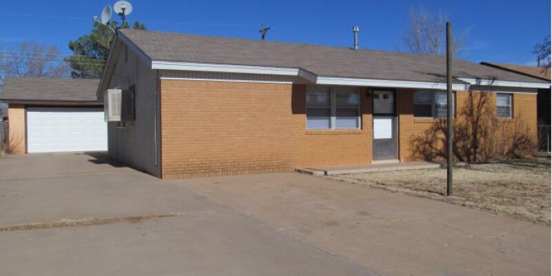 Primary Photo - 316 Circle Dr