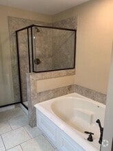 Building Photo - 1305 Halcyon Pl